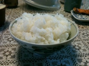 ご飯を盛った御茶碗
